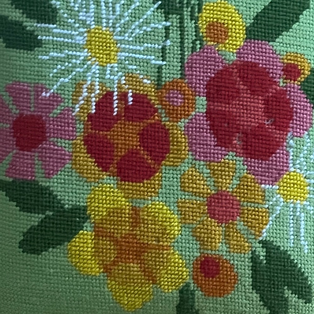 Vintage Needlepoint Footstool Floral Wood Cabriole Legs Queen Anne Green Brown - Picture 3 of 11